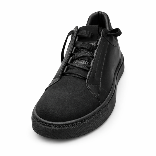 🖤 حذاء رياضي أسود بتصميم عصري